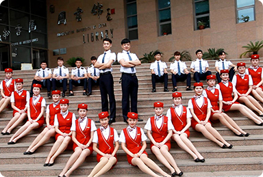 校园管理，准军事化管理、学习辅导、宿舍管理